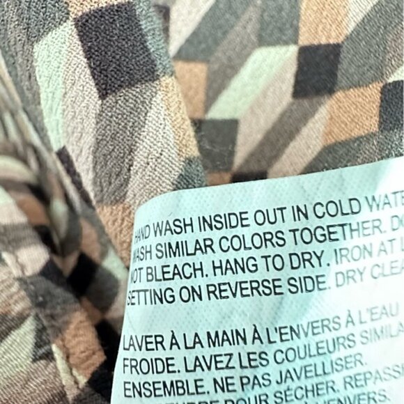 A MTL Brown Geometric Print Drop Sleeve  blouse Size 2X - Picture 7 of 7